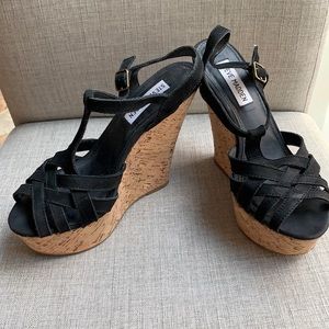 Az 7 used women’s black with cork wedge